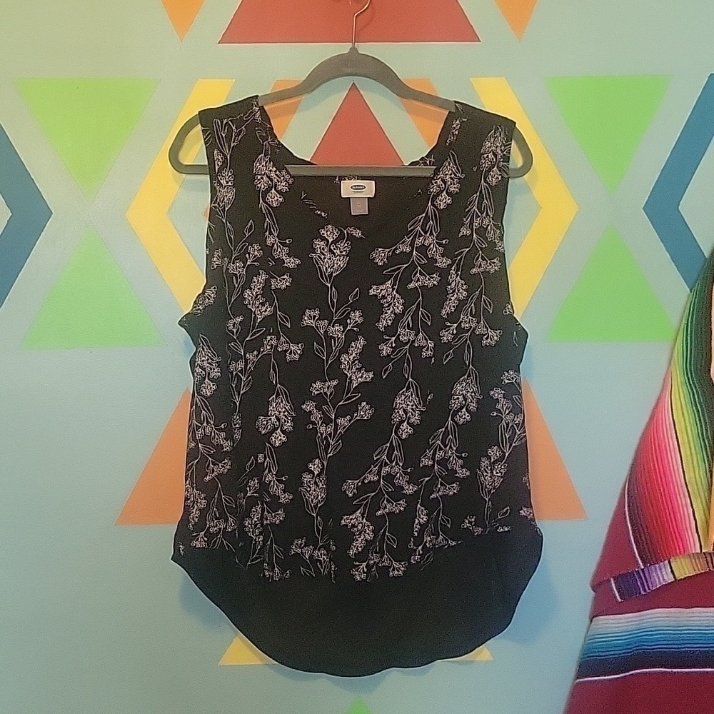 Old Navy Women's V-neck Sheer-Back Swing Tank Floral Design Size XL